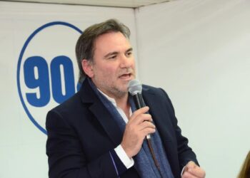 Mario Colman dijo que es una falta de  dignidad que algunos estén actuando de oposición de Moreira, estando dentro del staff