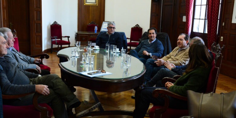 Representante del BID fue recibido por intendente Carlos Moreira