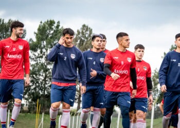 Comenzaron los entrenamientos del Deportivo Colonia