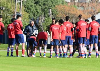 Deportivo Colonia se enfrenta a Durazno