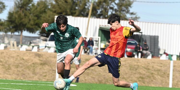 Amistoso entre la selección de Colonia Capital y Plaza Colonia