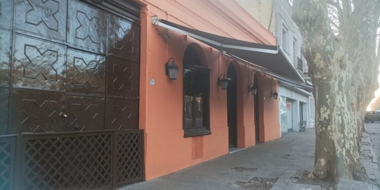 Reabrió el icónico restaurante “El Túnel”
