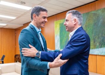 Orsi con Pedro Sánchez en España