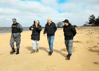 Puesto de guardavidas en la Playa Charrúa en Juan Lacaze