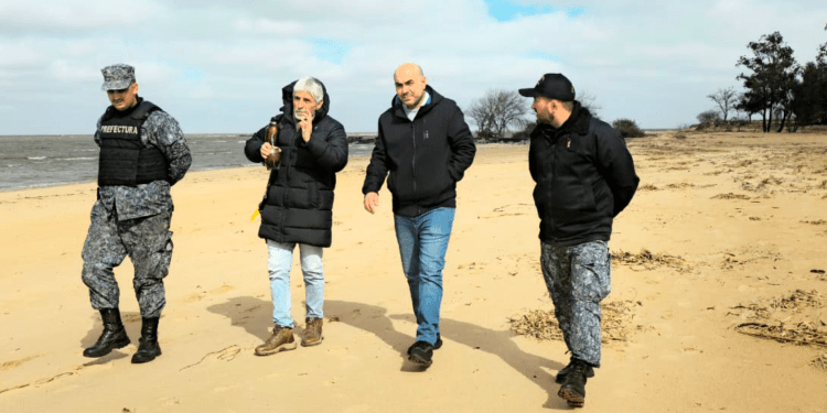 Puesto de guardavidas en la Playa Charrúa en Juan Lacaze