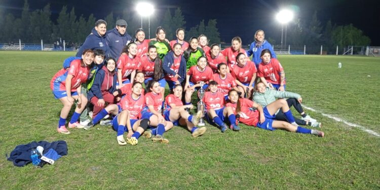 Las rojas históricas campeonas del torneo integración