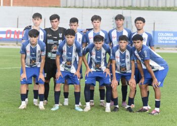 La Albiazul pequeña es imparable