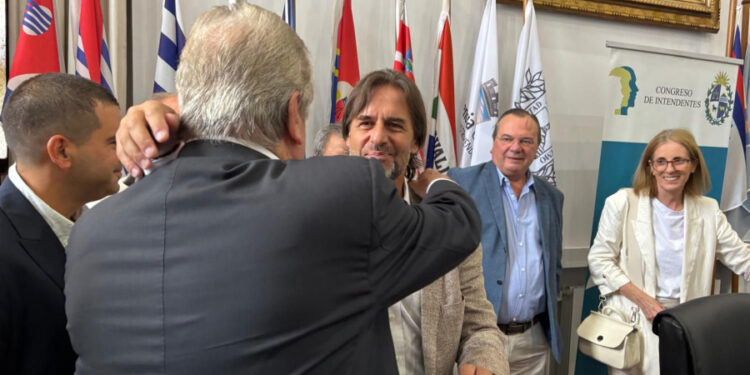 Lacalle Pou en el Congreso de Intendentes