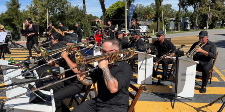 La Orquesta de la Intendencia de Colonia presenta un gran espectáculo folclórico