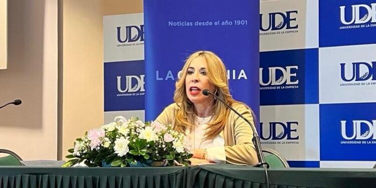 Sandra Fleitas asume como fiscal letrado de Montevideo