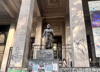 Cierre indefinido de la Biblioteca Nacional en el marco del día del libro