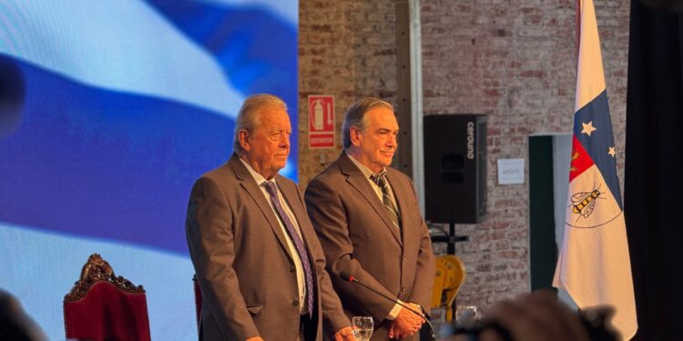 Discurso de despedida del ex Intendente Carlos Moreira en la Ceremonia de Asunción de Guillermo Rodríguez