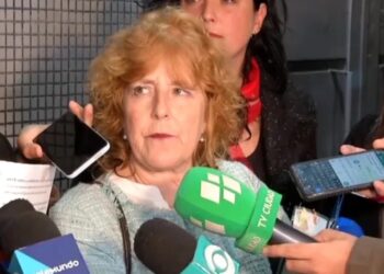 Fiscal Alicia Ghione de vacaciones en Italia extiende su licencia médica por salud mental