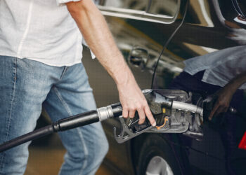 Nuevos precios de combustibles en Uruguay: ajustes que impactan desde setiembre