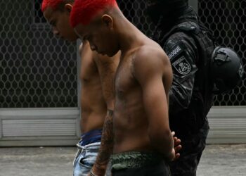 Brasil enfrenta al crimen organizado en Río: alarma por represión y desplazamientos