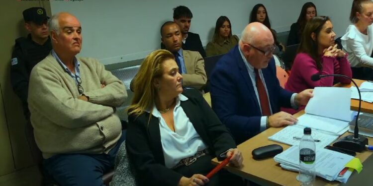 Fiscalía presenta acusación formal y pide 16 años de cárcel para el exsenador Gustavo Penadés