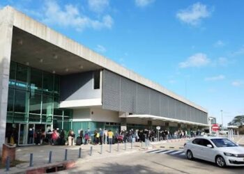 La Terminal portuaria de Colonia: récord de pasajeros y desafíos migratorios