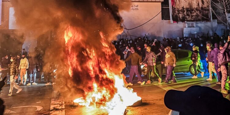 La represión del régimen en Irán deja más de 500 muertos