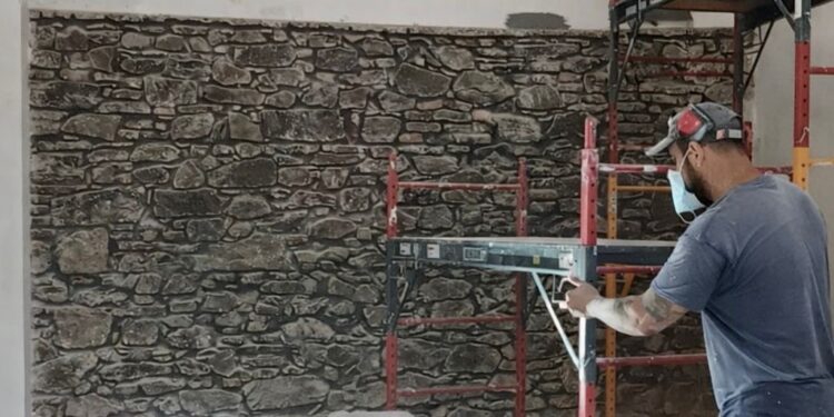 Soluciones prácticas para combatir la humedad en viviendas de Colonia por el arq Agustín Martínez
