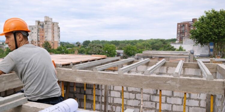 Construir sin sorpresas: cómo evitar sobrecostos y demoras en una obra