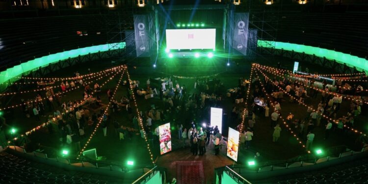 Proyectan nuevo centro comercial en Colonia
