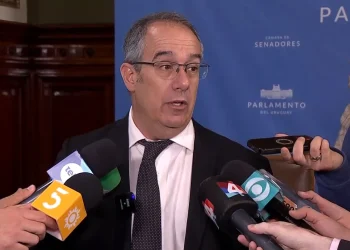 El gobierno admite que no alcanzará la meta del 6+1% para educación y reabre un viejo debate sobre el financiamiento del sector