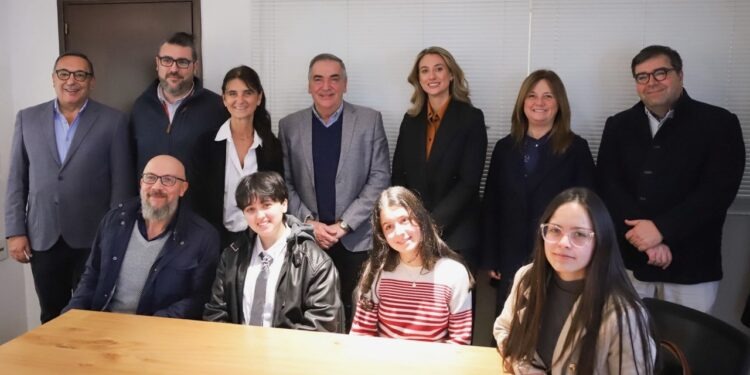La Plaza de Toros suma una intervención artística dedicada a la celulosa