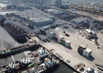 Conflicto portuario suma tensión y complica negociaciones en Montevideo
